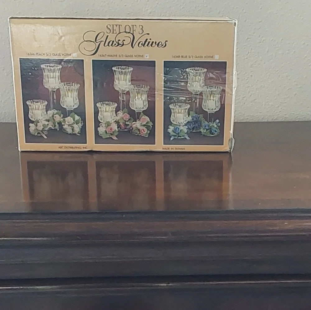 Set Of 3 Glass 16367- Mauve‎ 5/3 Votive